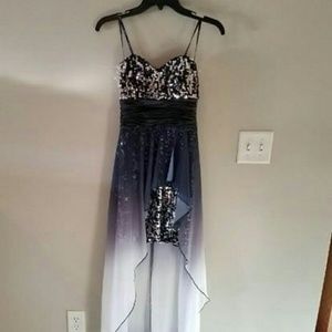 Women's black and white dress